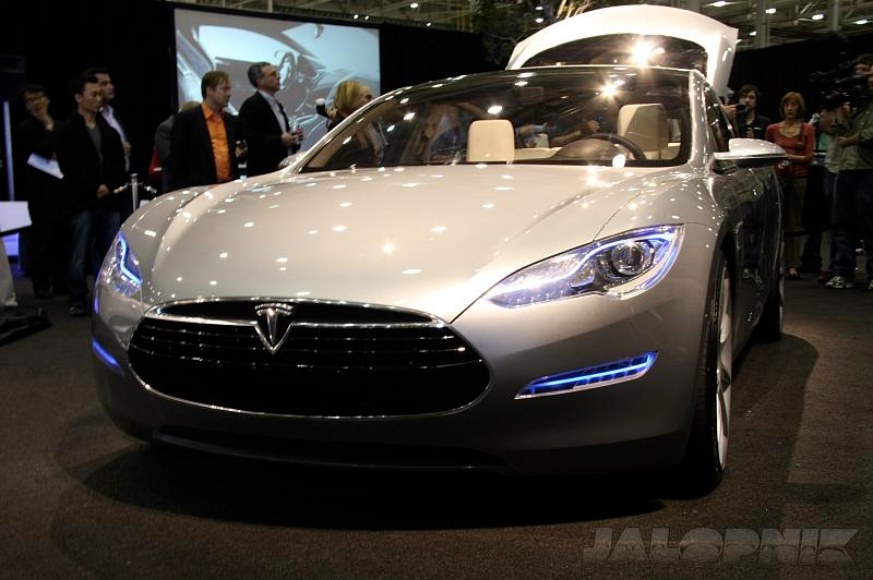 Illustration for article titled Tesla Model S Sedan Concept: $49,900 Seven-Seater Electric To Hit Streets In 2011